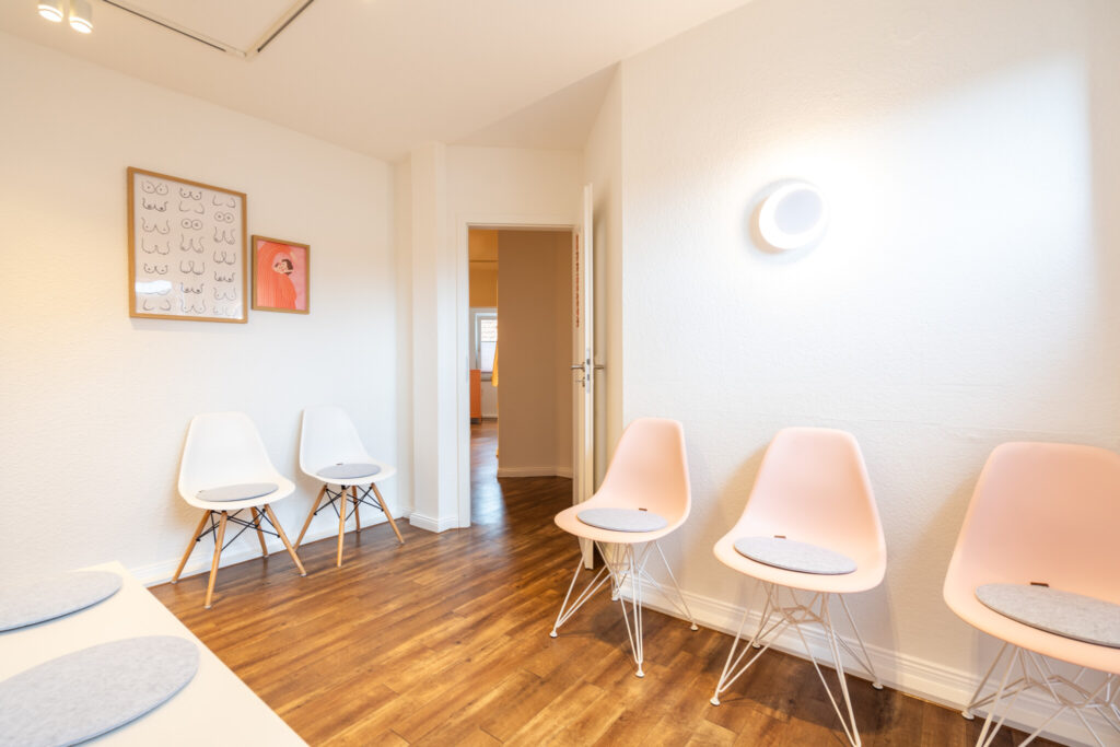 warten-2-innenarchitektur-frauenarztpraxis-oldenburg-holstein-konzept-k