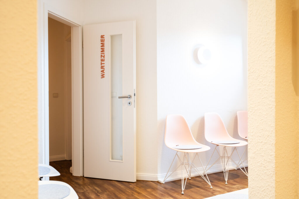 warten-innenarchitektur-frauenarztpraxis-oldenburg-holstein-konzept-k